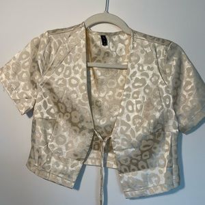 Cream front tie top - Size Small